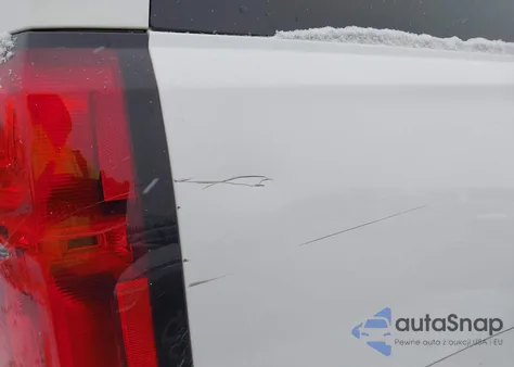 2019 Chevrolet Suburban Lt z USA, uszkodzony, nr VIN 1GNSCHKC6KR200750